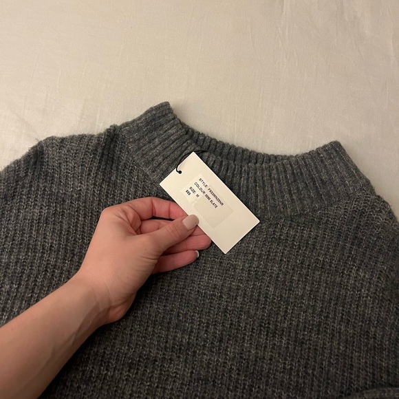 Boutique Gray Sweater - Picture 2 of 2